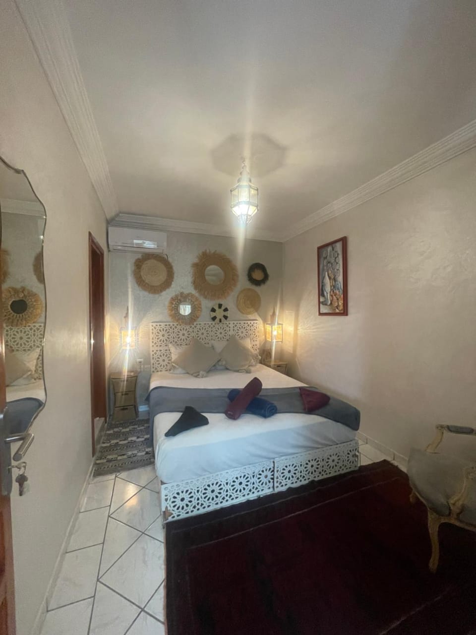 Bed, Photo of the whole room, Bedroom, air conditioner