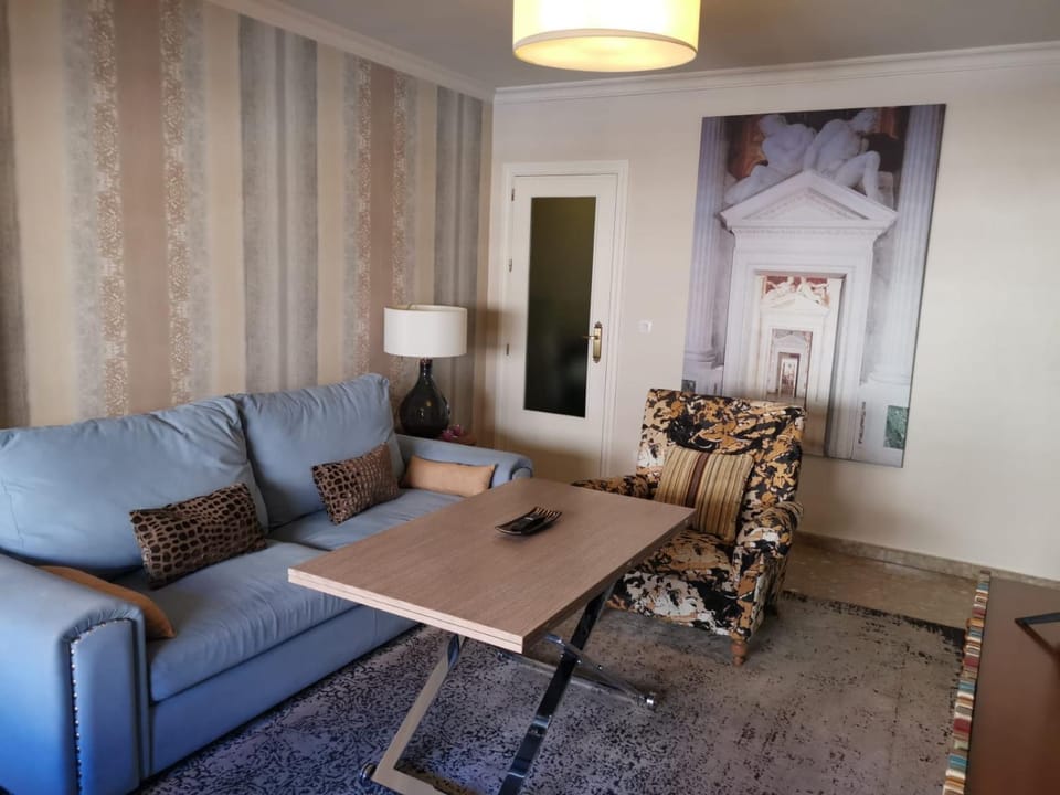 Apartamento Cream MRZ Rentals Apartment in Jerez de la Frontera