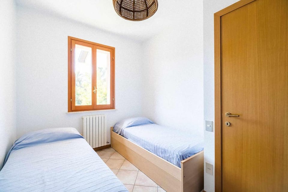 R08 - Ampio trilocale con terrazzo panoramico Apartment in Marcelli