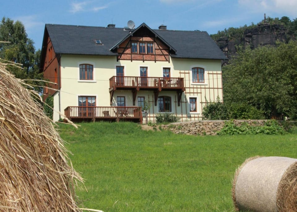 Property building, Natural landscape