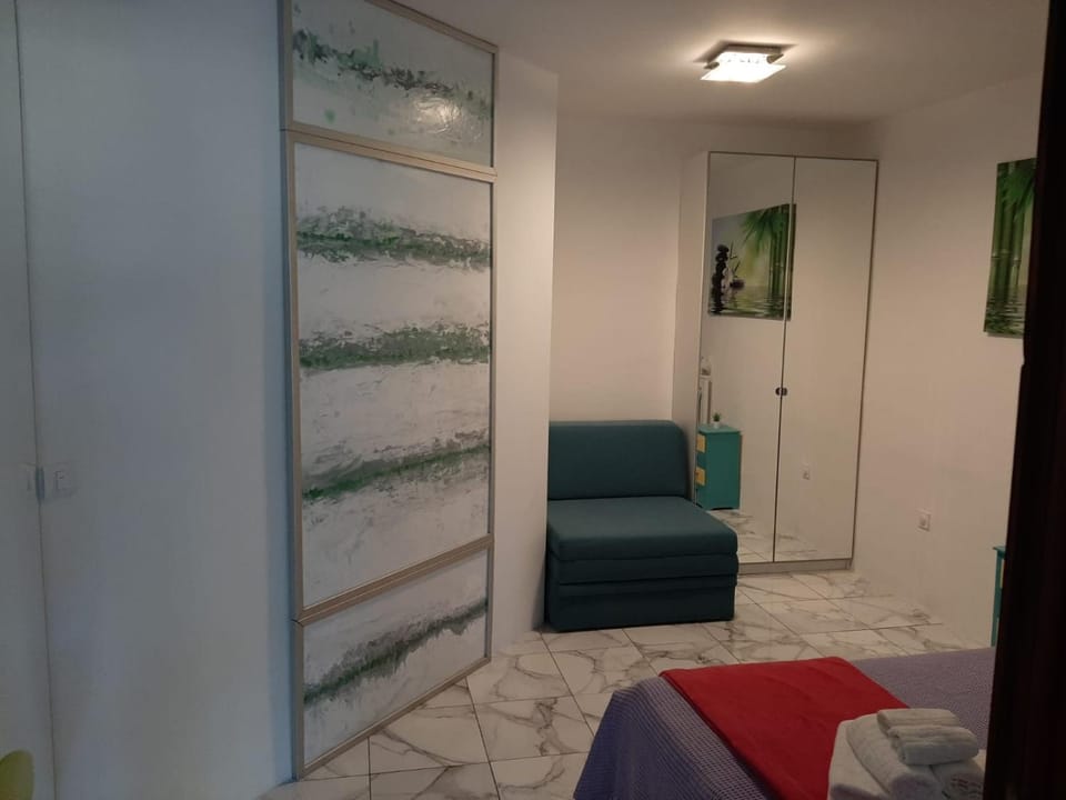 STUDIO APARTMAN LAURA, GAJAC, PAG Apartment in Novalja