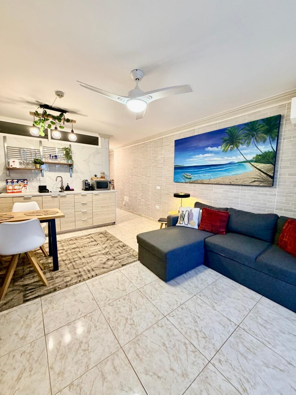 Beachfront Private Apartment in Pueblo Torviscas Sunset Harbour Apartment in Costa Adeje