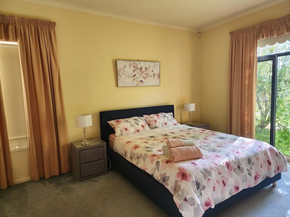 Vacation Getaway Villa in Ferntree Gully