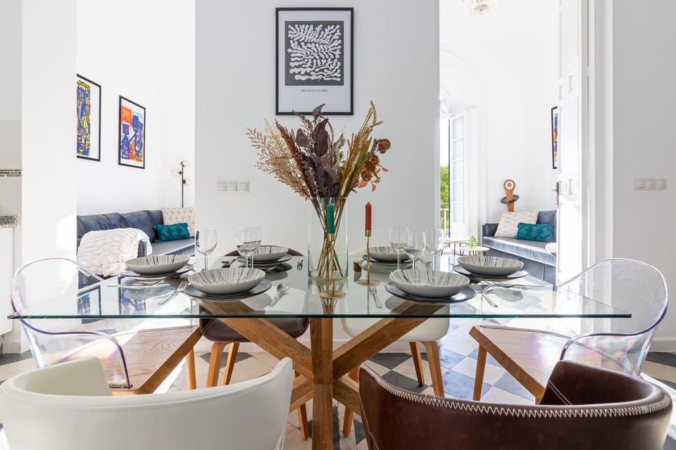 Living room, Seating area, Dining area