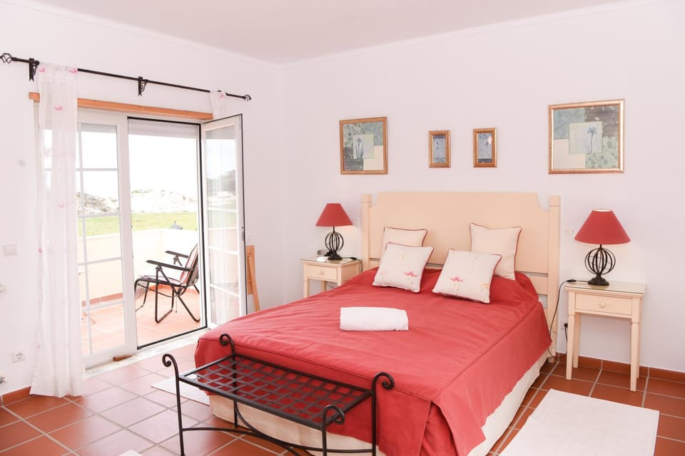Casa Lavanda House in Amoreira