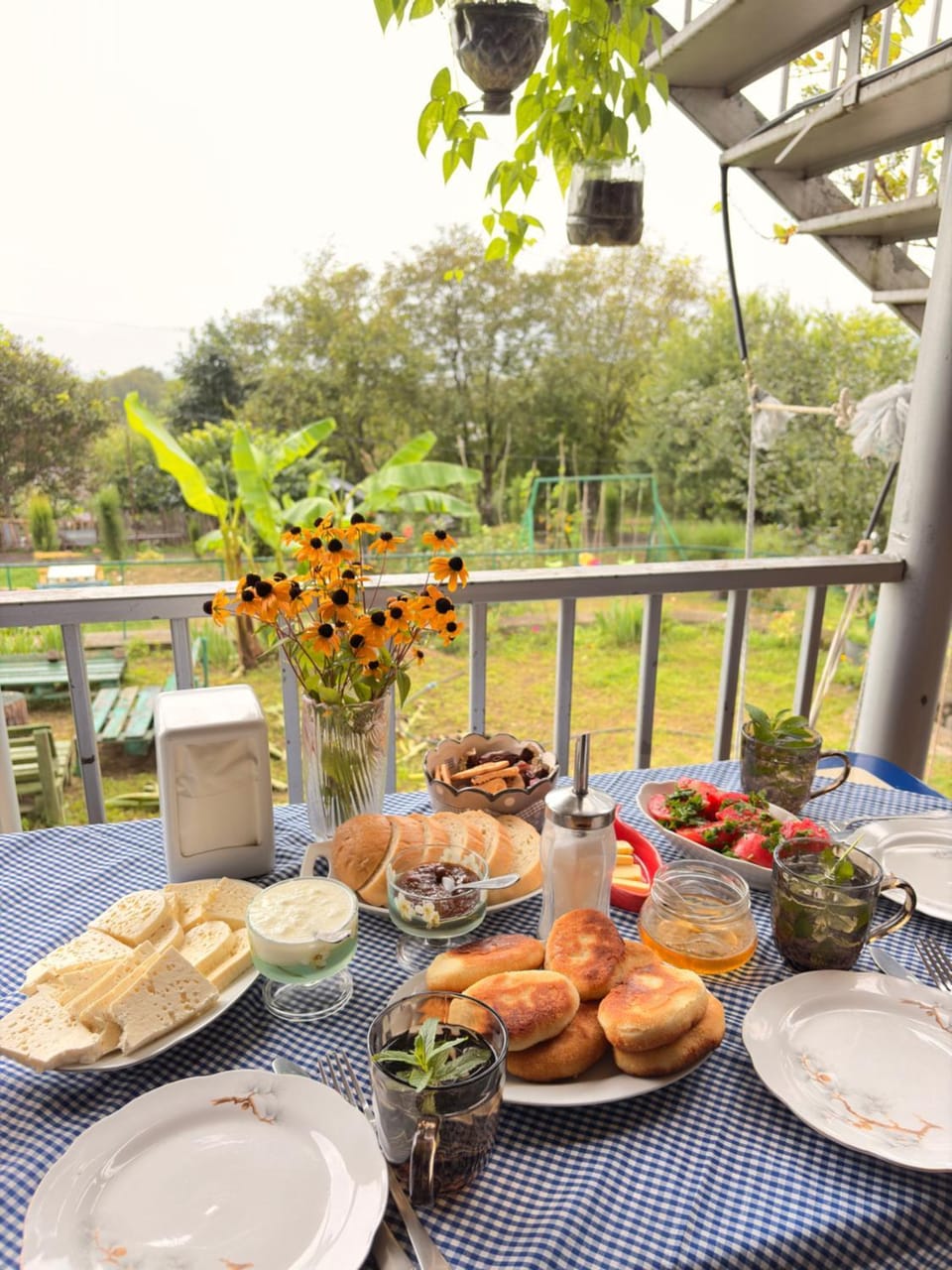 Day, View (from property/room), Balcony/Terrace, Food and drinks, Dining area, Food, Breakfast, Lunch