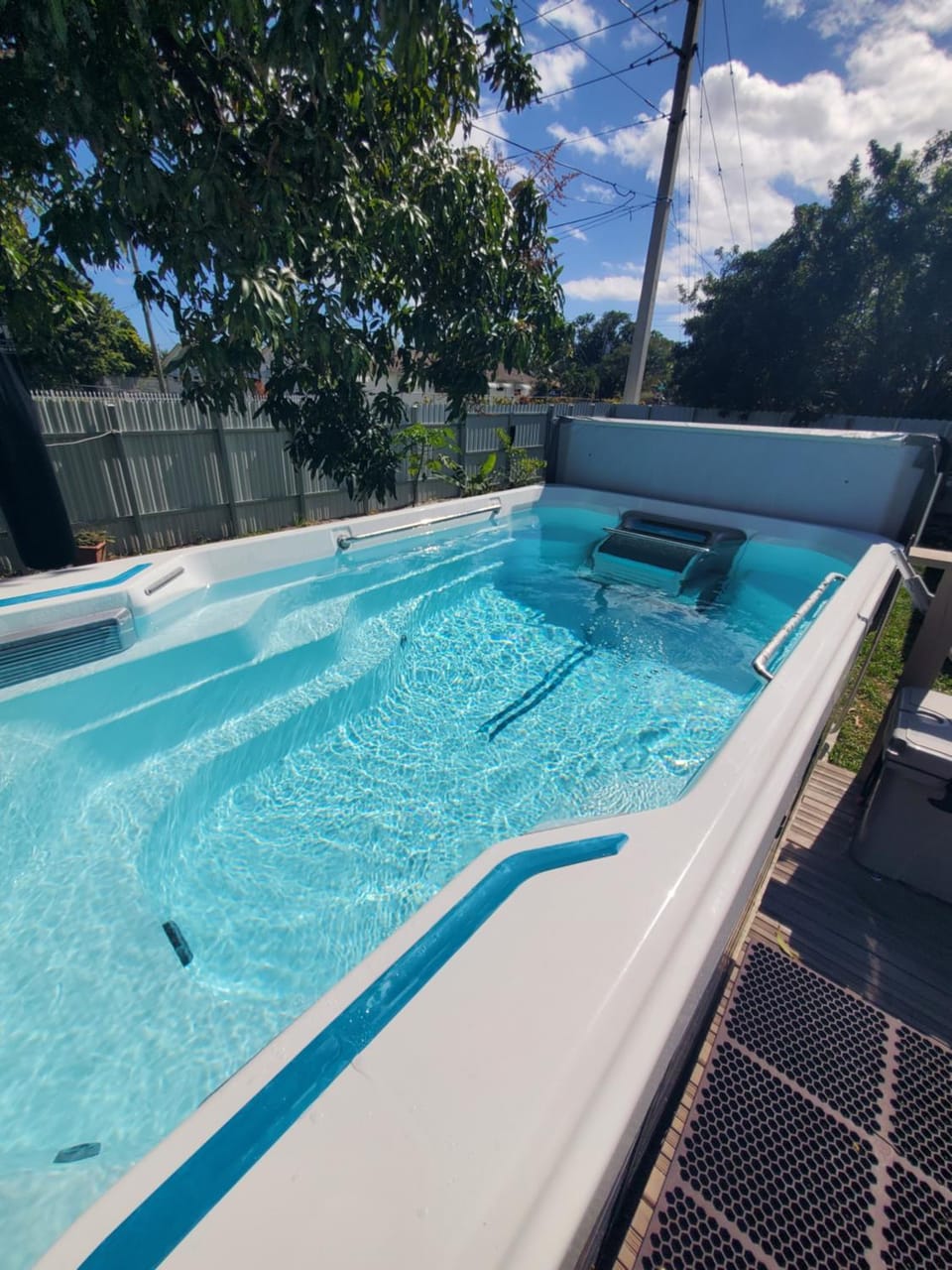Swimming pool