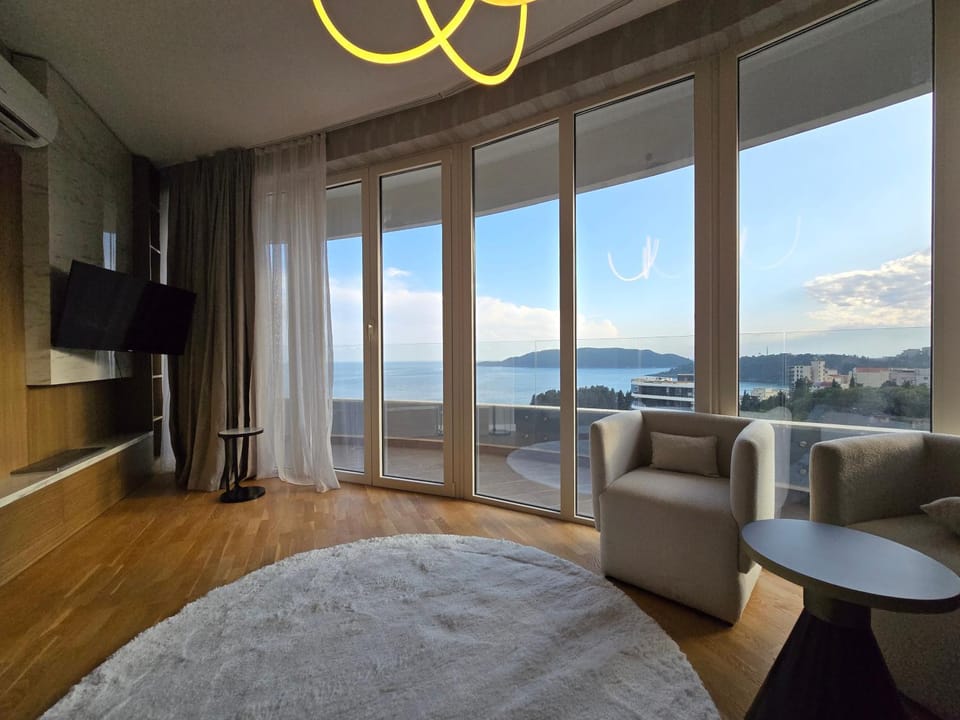 Skyline Premium Residences Apartment in Budva Municipality