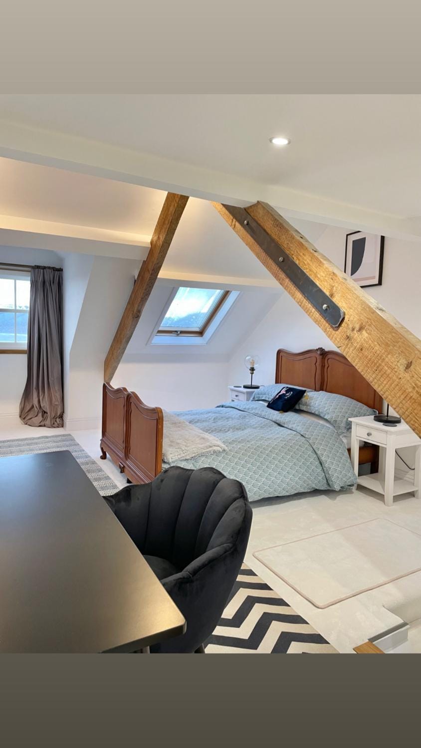 Bed, Bedroom, Sea view