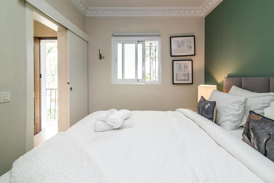 Living room, Bedroom