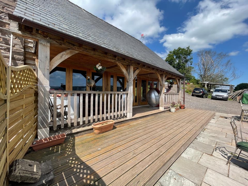 Property building, Coffee/tea facilities, Pets, Pets, pet friendly