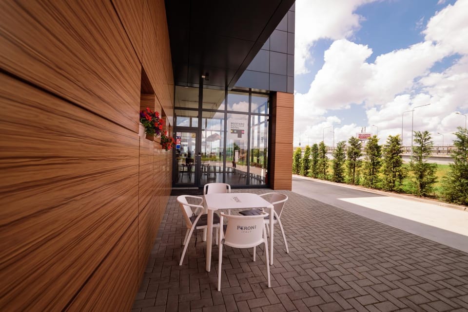 Property building, Balcony/Terrace