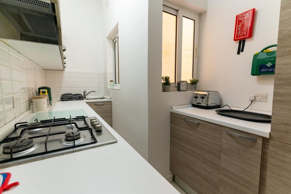 Seaside Cosy Maisonette @ Marsaskala - 2 mins walk from sea Apartment in Marsaskala