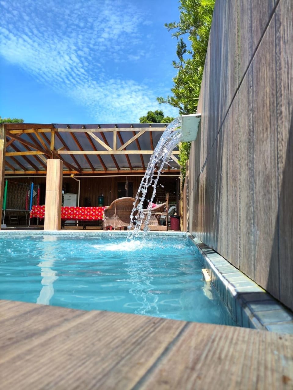 Casa com piscina e jacuzzi aquecida House in São José dos Pinhais