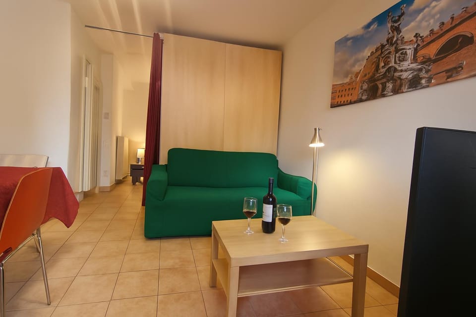 Fiorilli House - Fair District - Gratis Private Parking Apartment in Bologna