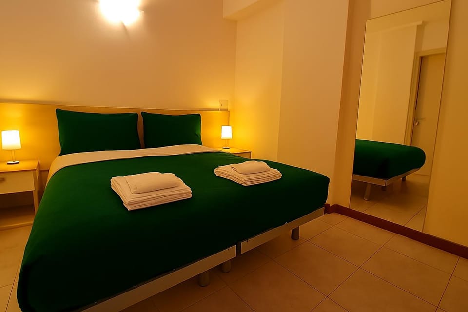 Fiorilli House - Fair District - Gratis Private Parking Apartment in Bologna