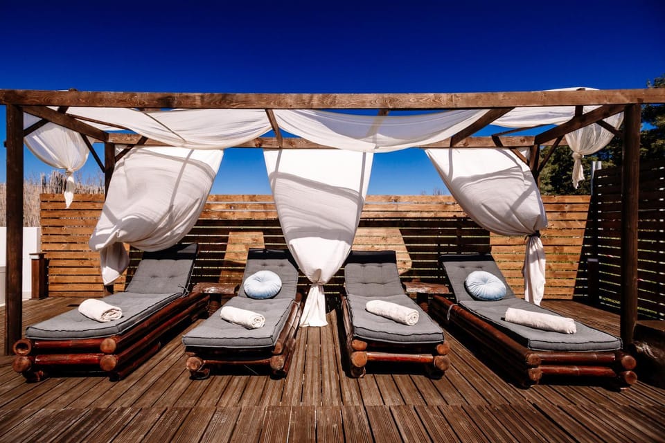 Patio, Seating area, sunbed