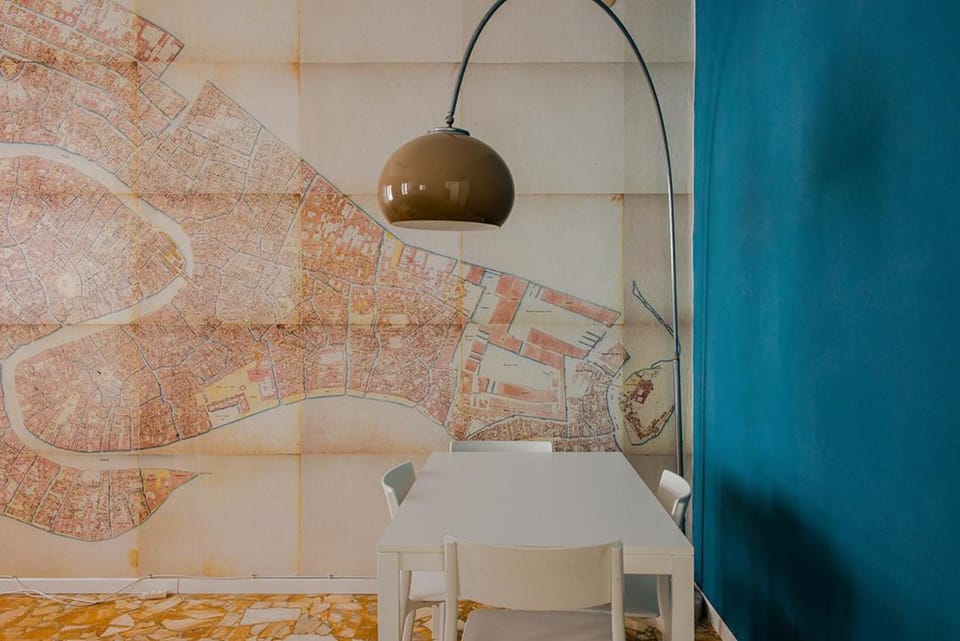 Decorative detail, Dining area