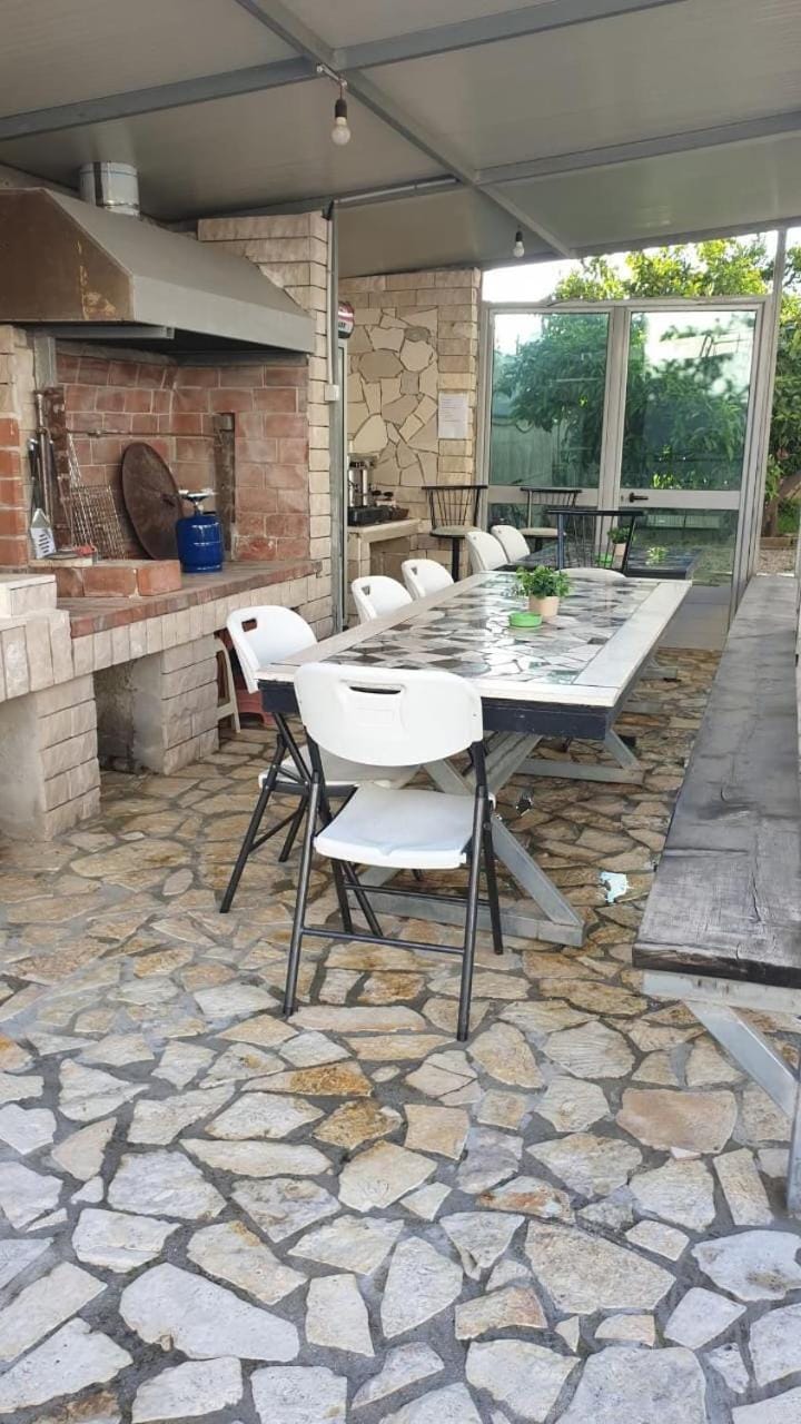 Villa Besnik, rooms for rent Apartment in Vlorë