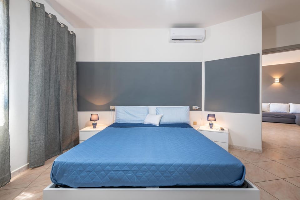 Property building, Living room, Bedroom