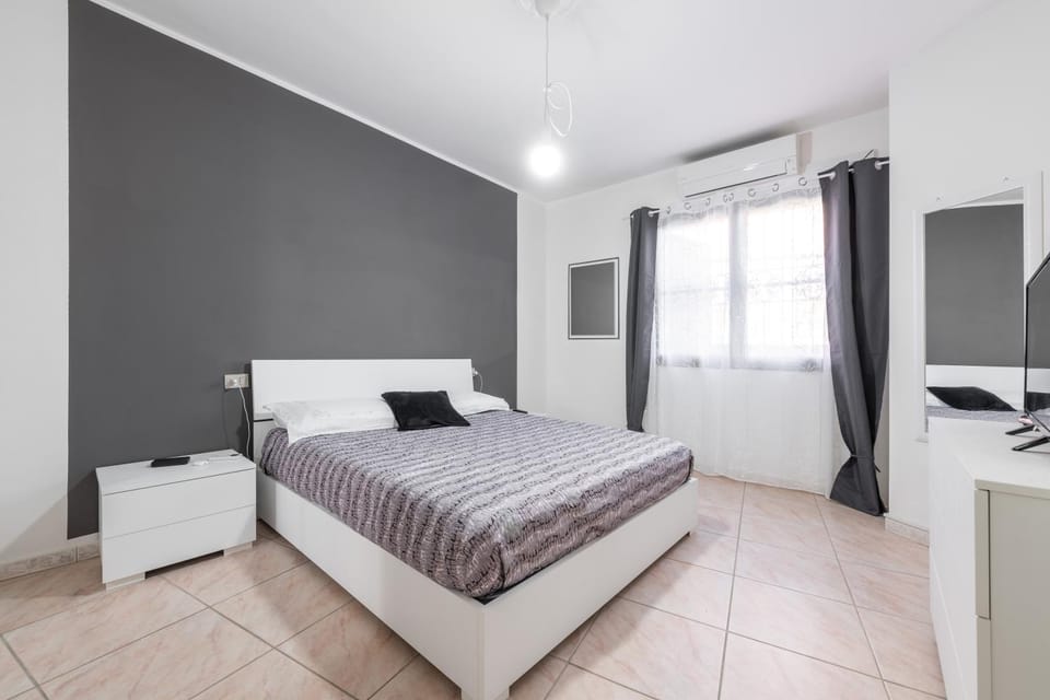 Living room, Bedroom