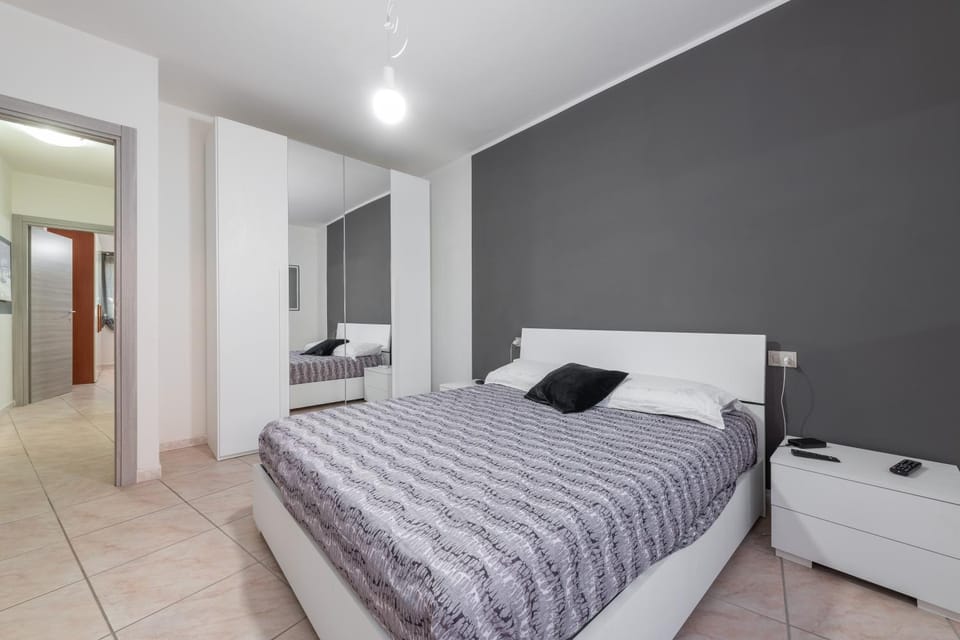 Living room, Bedroom
