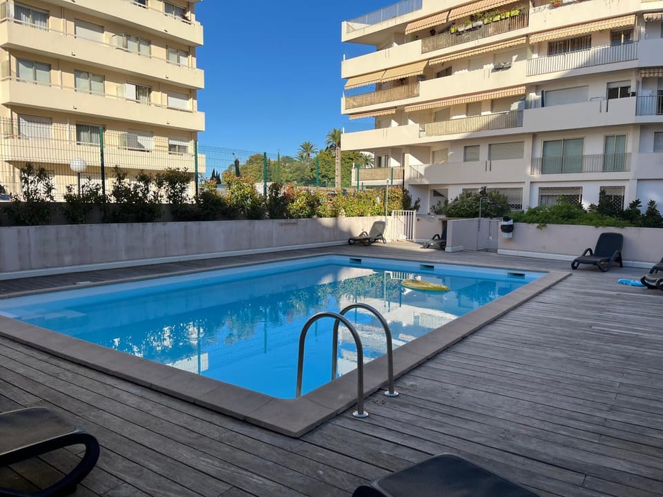 Fantastic located studio Apartment in Cannes