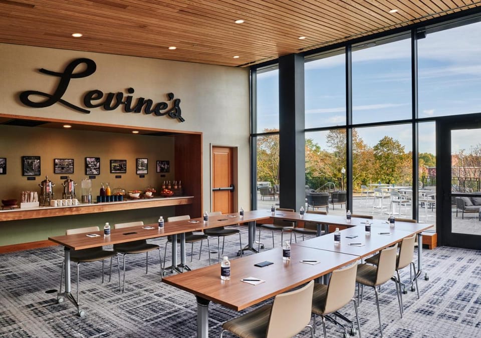 Meeting/conference room