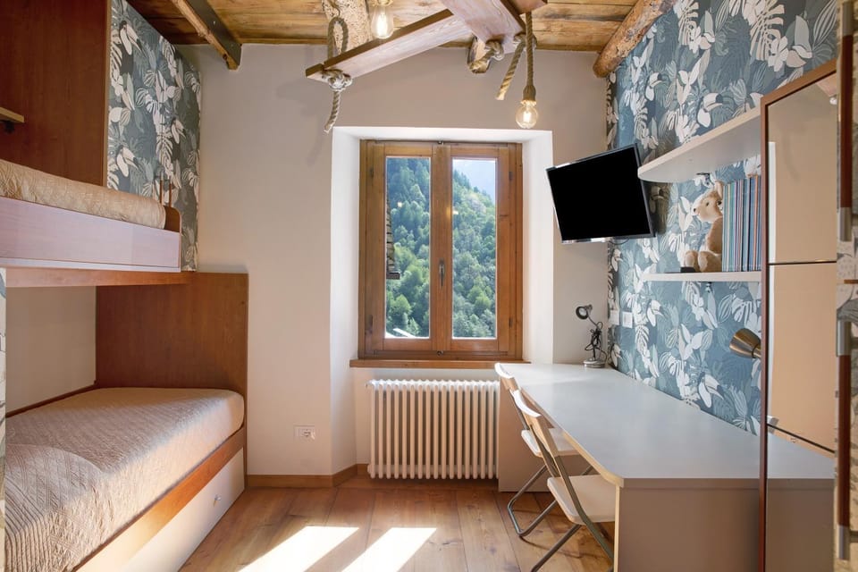 Property building, Living room, Bedroom