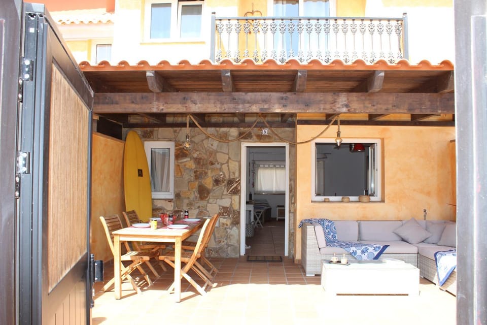 Off site, Balcony/Terrace