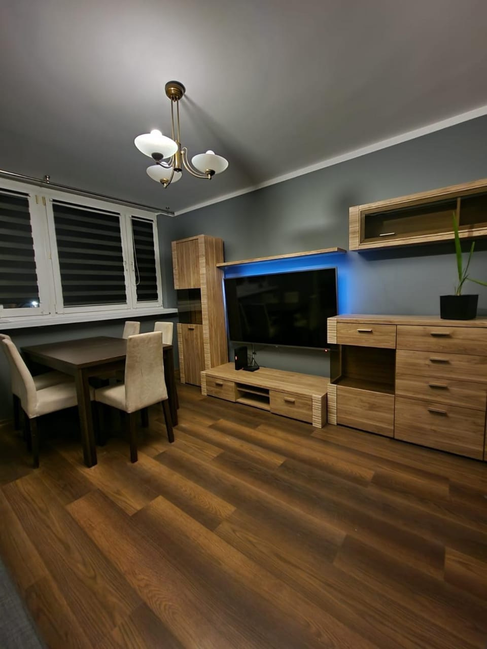 Apartment Klimatyzacja z Prywatnym Parkingiem Mazowieckiego nr 1 Apartment in Masovian Voivodeship