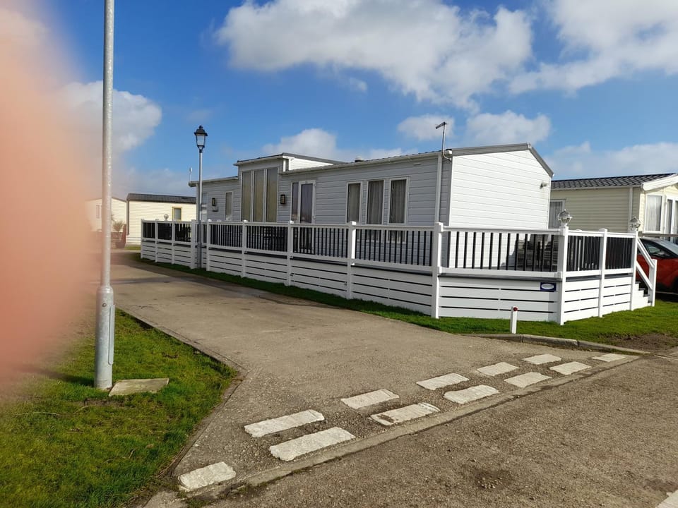 The Meadows New Beach Holiday Park House in Dymchurch