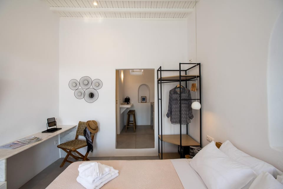 Bed, Photo of the whole room, Bedroom, towels, wardrobe