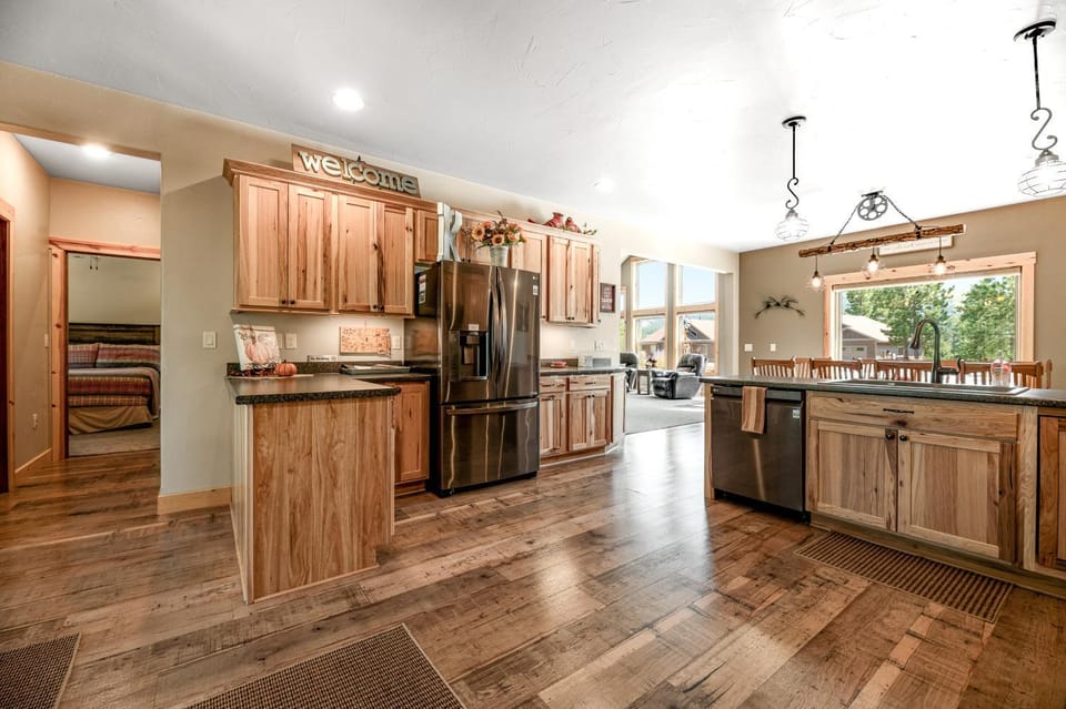 Klassy Lodge House in North Lawrence