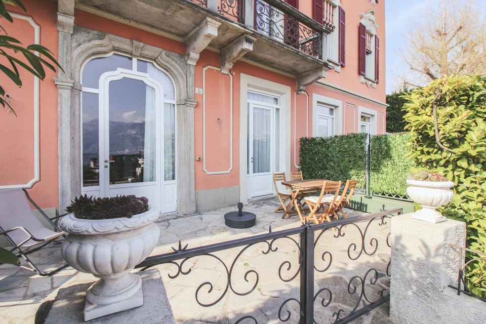 Property building, Patio, Patio