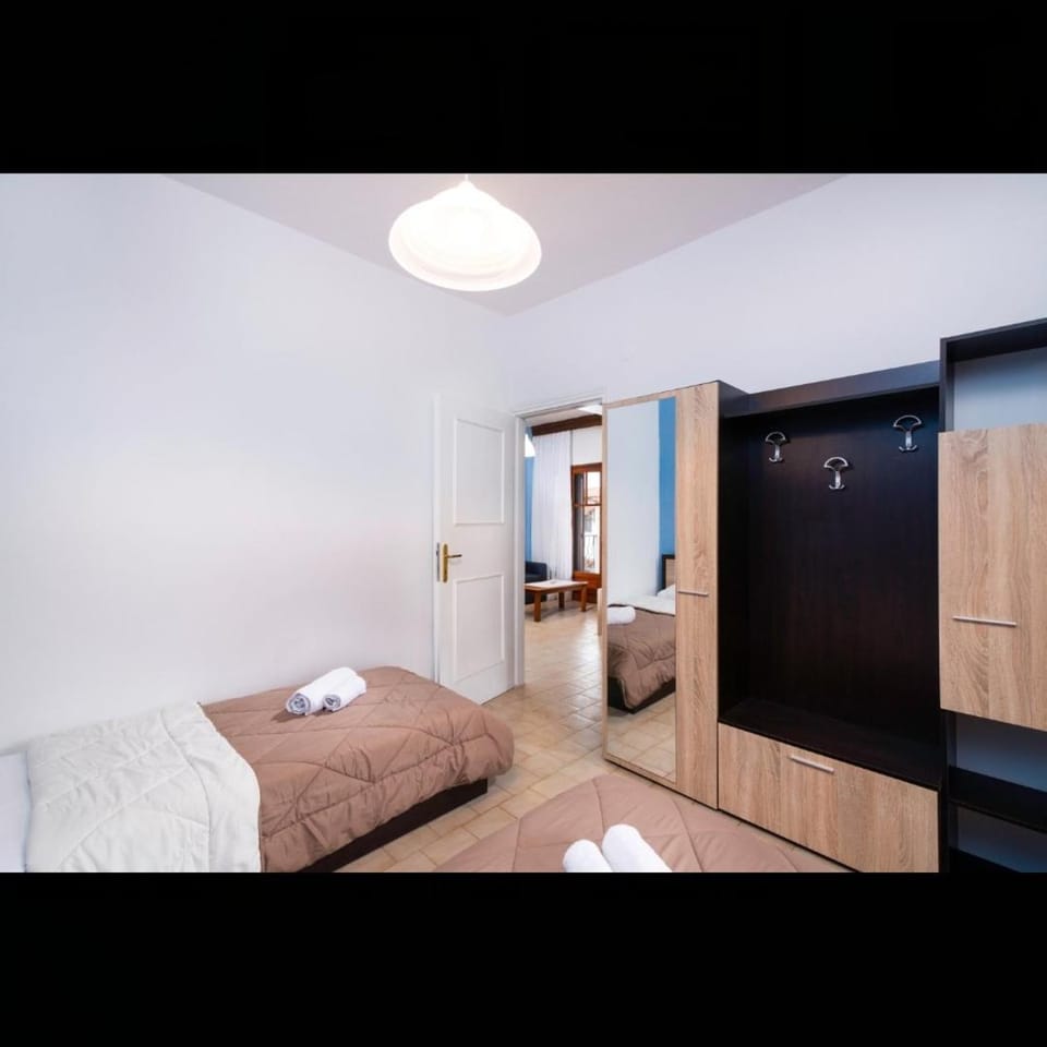 Bedroom, towels, wardrobe