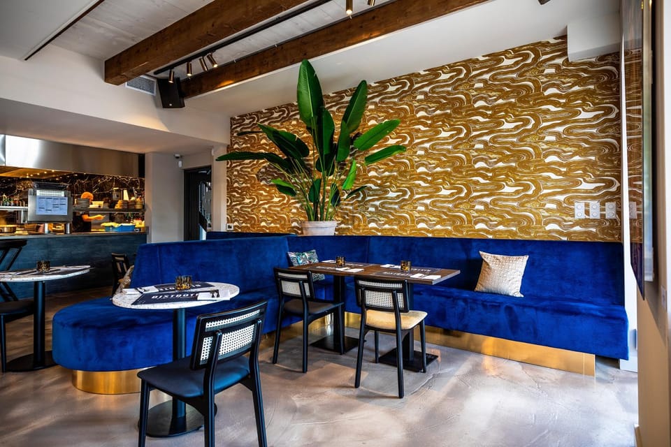 Restaurant/places to eat, Restaurant/places to eat, Food and drinks