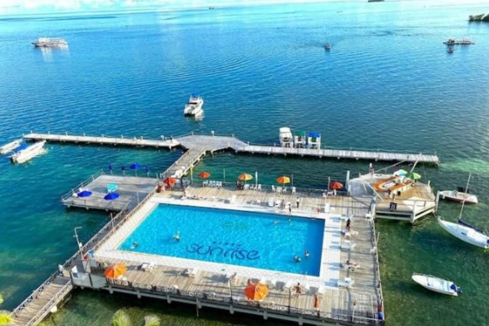 Bird's eye view, Pool view, Sea view