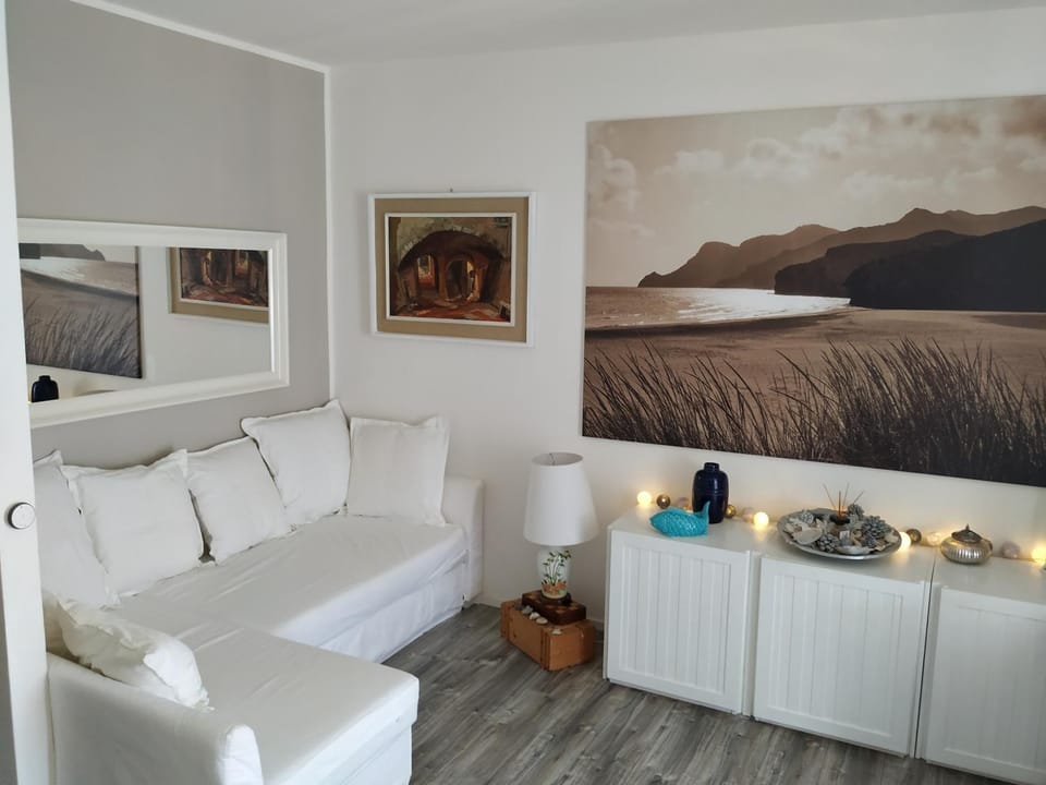 Lovely lake wiev&pool House in Malcesine