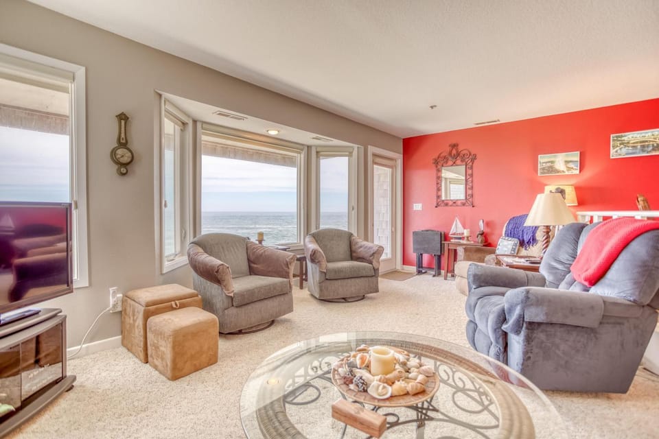 Whalers Rest House in Depoe Bay