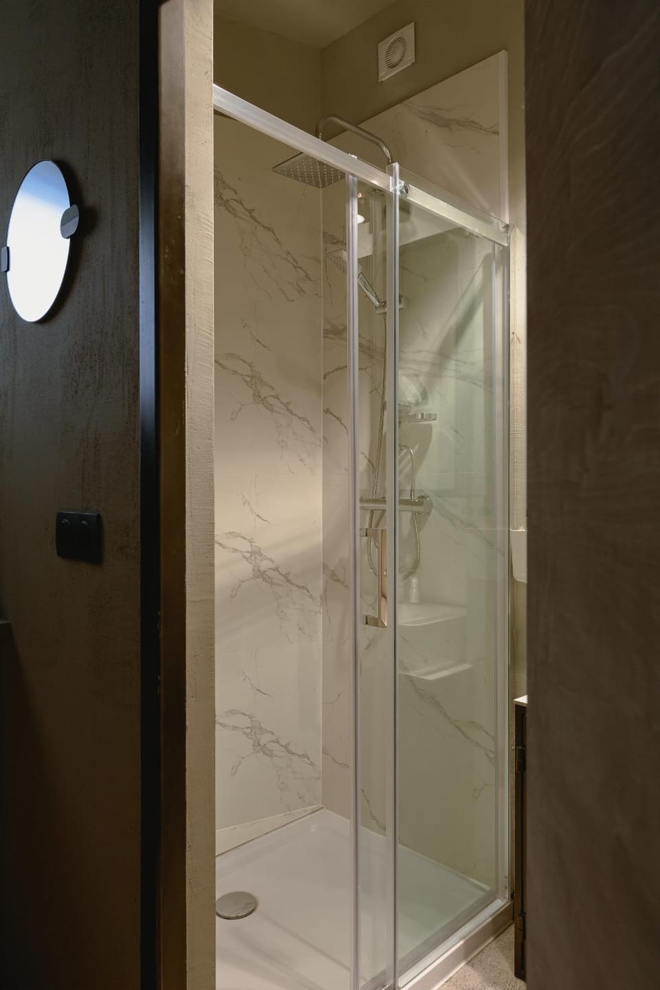 Shower, Bathroom