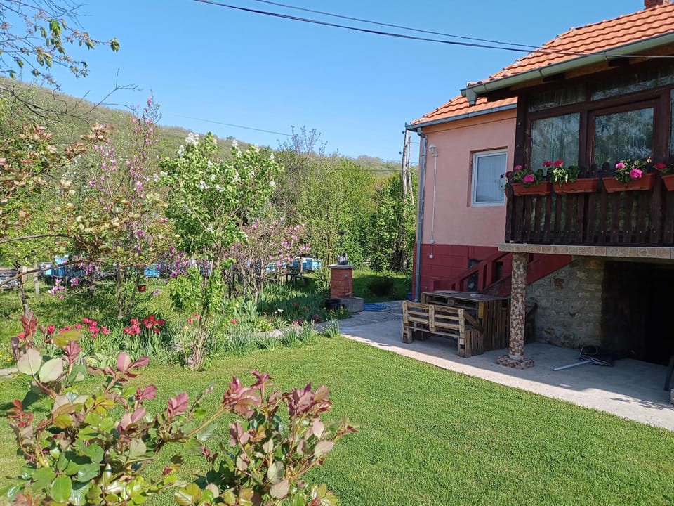 Kuca Jablansko Polje House in Serbia