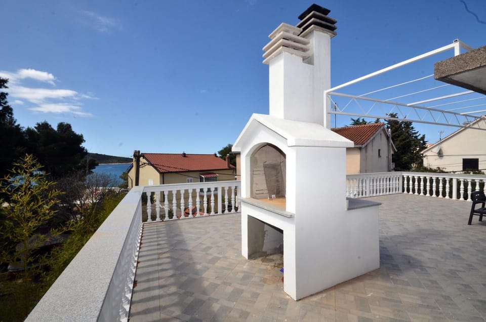 BBQ facilities, Balcony/Terrace, Sea view