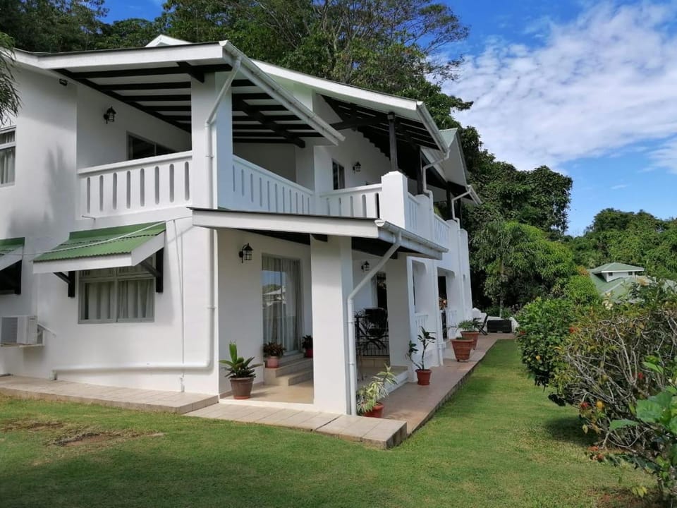 Property building, Garden
