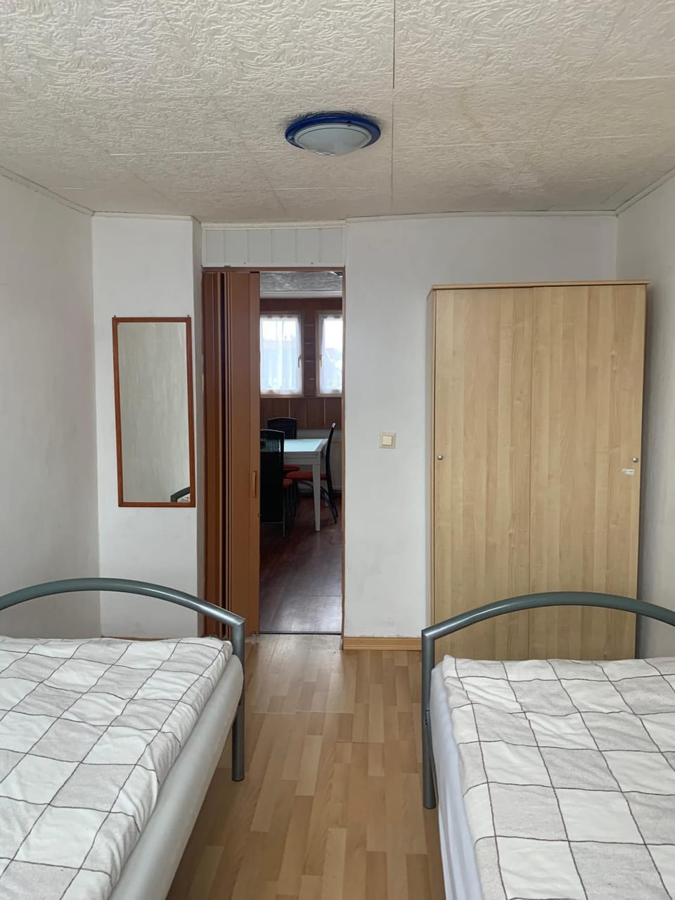 Dachgeschoss Hof Apartment in Krefeld