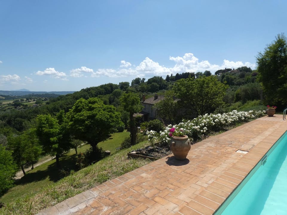 SCAPPO IN UMBRIA, il Fienile Villa in Umbria