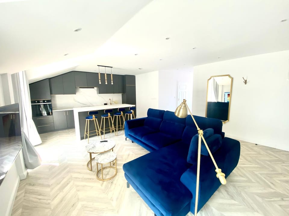 Apartament Sanok-z widokiem na rynek i tarasem Apartment in Slovakia