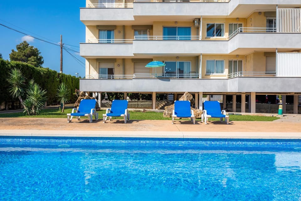 Property building, Swimming pool