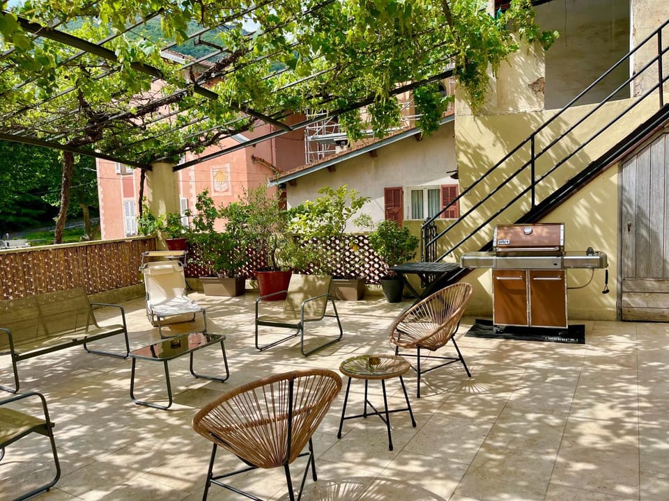 Patio, Balcony/Terrace
