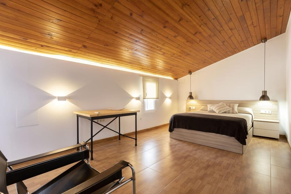 Bed, Bedroom